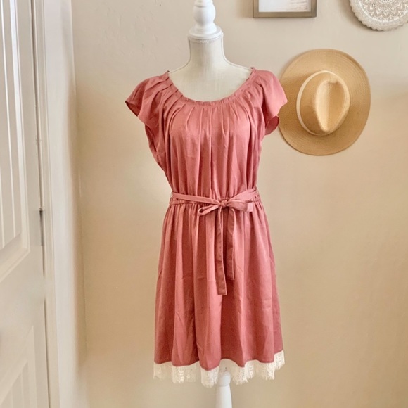 Lauren Conrad dress - Picture 2 of 4